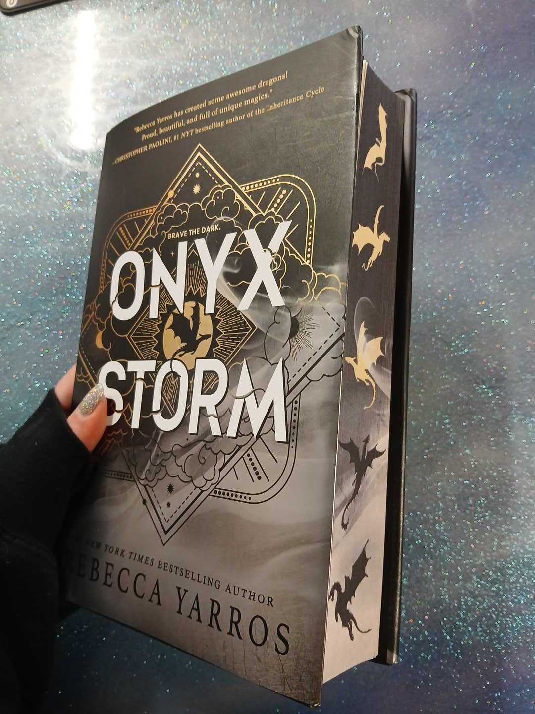 Onyx Storm Deluxe Edition by Rebecca Yarros